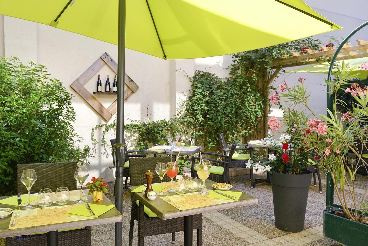 Logis Hotel Restaurant La Boule D'Or Chinon Exteriér fotografie